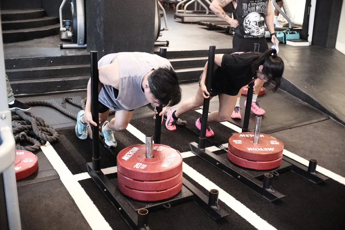 MetCon class mid-workout at Gold's Gym Metcon